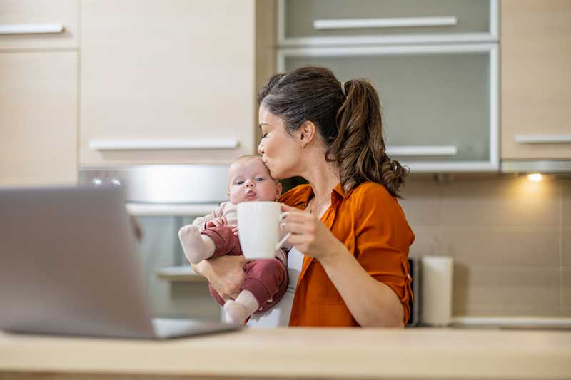 Female executive balancing leadership coaching and family commitments with flexible session formats.